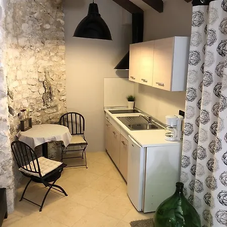 Nina بوريتش